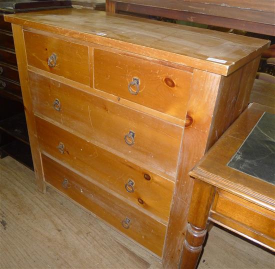 Pine chest of drawers